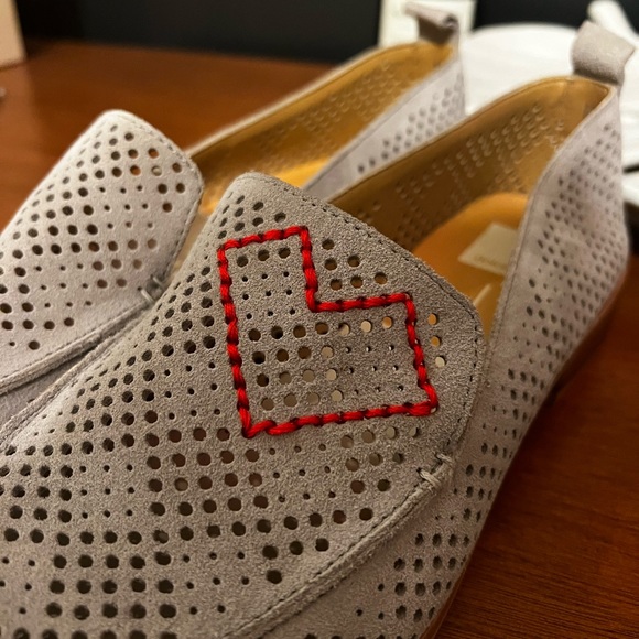 Dolce Vida flats with custom embroidery - Picture 2 of 5